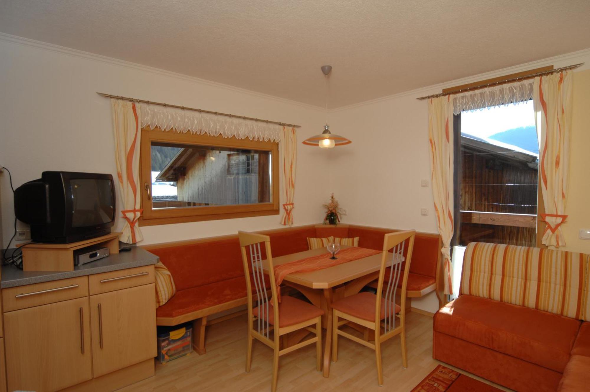 Farm stay Naflerhof Obertilliach
